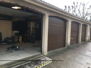 Réalisation porte de garage sectionnelle